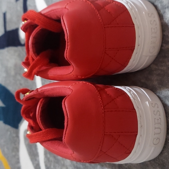 Red GUESS Women’s Sneaker size 6.5 - Picture 4 of 4